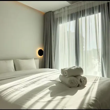 Lägenhet Mirror Luxury Penthouse